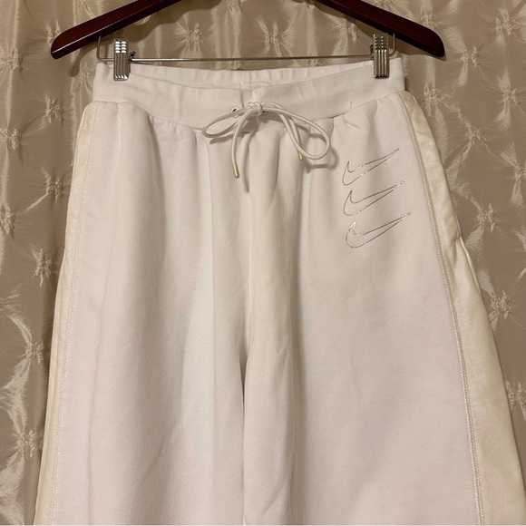NIKE White Opal Fleece Oversized Joggers Sweat Pants Iridescent Swoosh - Picture 4 of 15